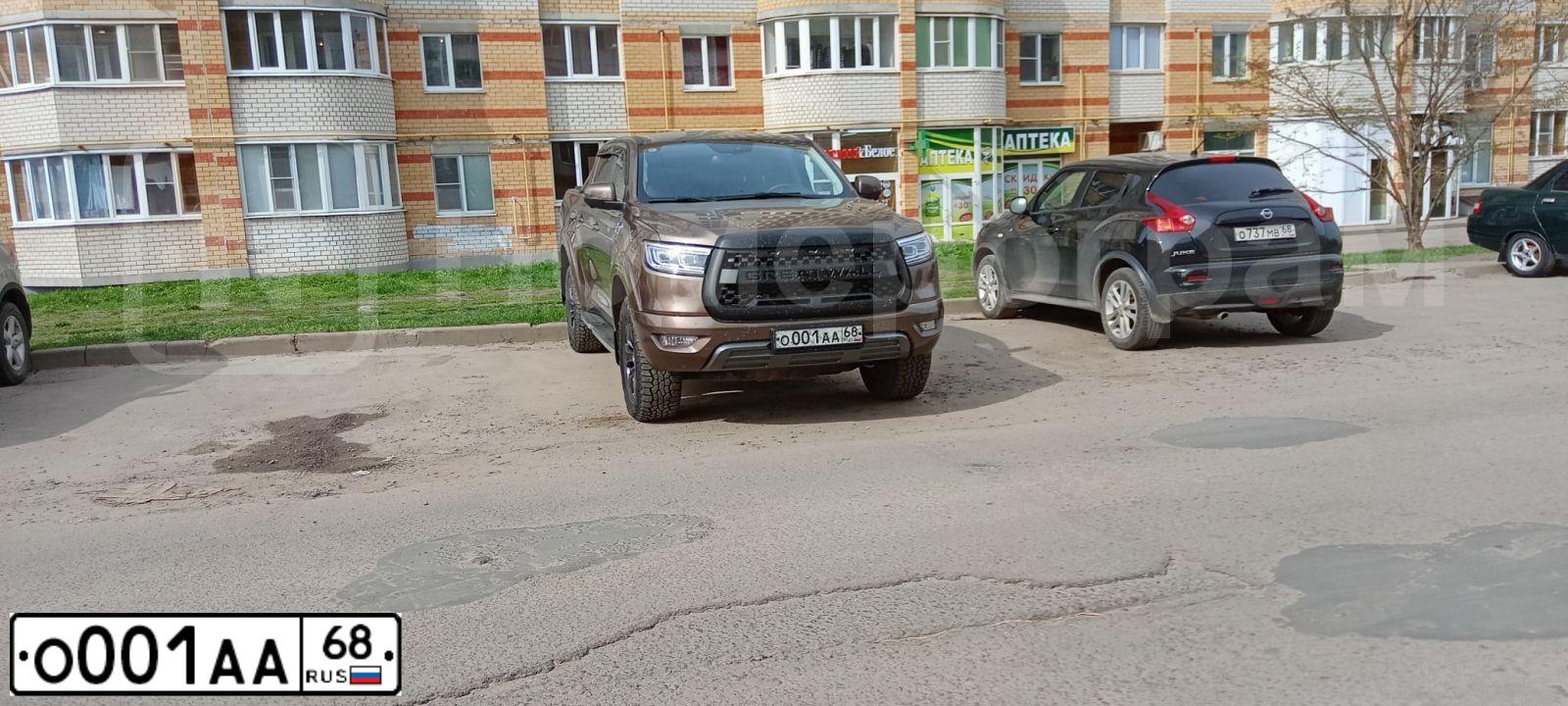 Фото автомобиля TOYOTA LANDCRUISER, 2006 — госномер О001АА68. Цвет: ЧЕРНЫЙ