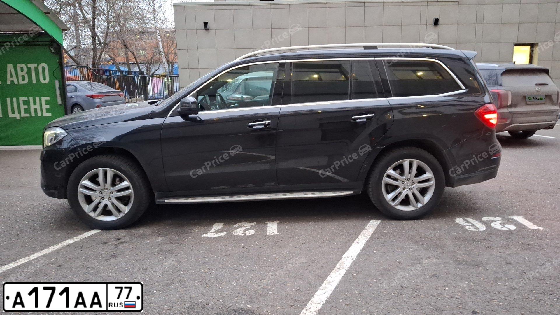 Фото автомобиля MERCEDES GL-KLASSE, 2016 — госномер А175ВУ550. Цвет: ЧЕРНЫЙ