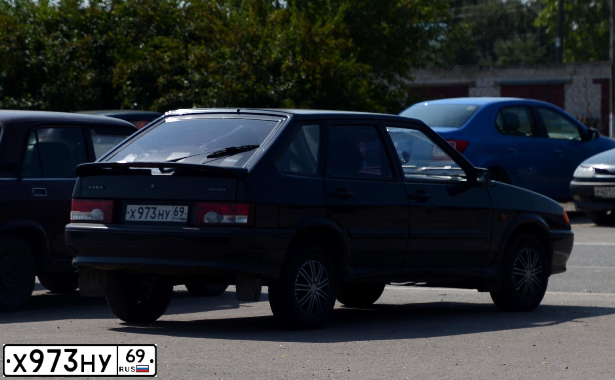 Фото автомобиля LADA 2114 SAMARA, 2010 — госномер О810ОР790. Цвет: СИНЕ-ЧЕРНЫЙ