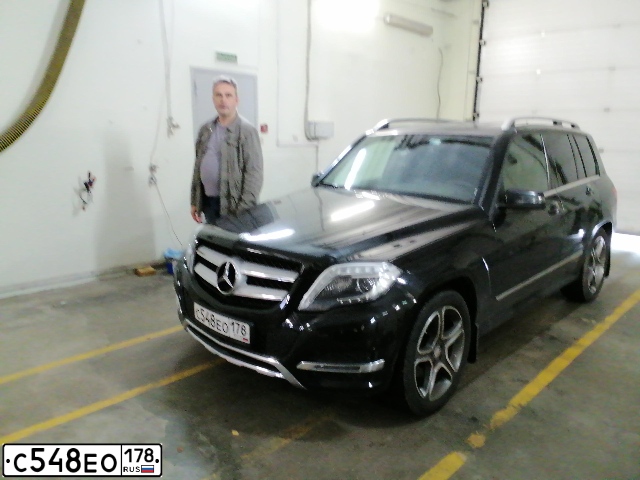Фото автомобиля MERCEDES GLK-KLASSE, 2014 — госномер С548ЕО178. Цвет: ЧЕРНЫЙ