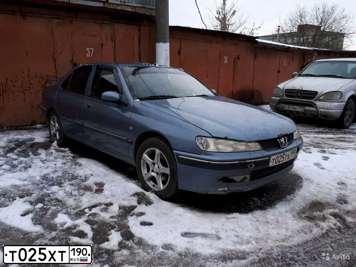 Фото автомобиля PEUGEOT 307, 2004 — госномер Т025ХТ190. Цвет: СЕРЫЙ