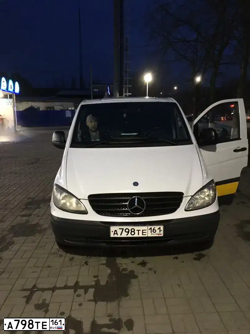 Фото автомобиля МЕРСЕДЕС-БЕНЦ ВИТО 111CDI, 2004 — госномер Р742ЕУ32. Цвет: Белый