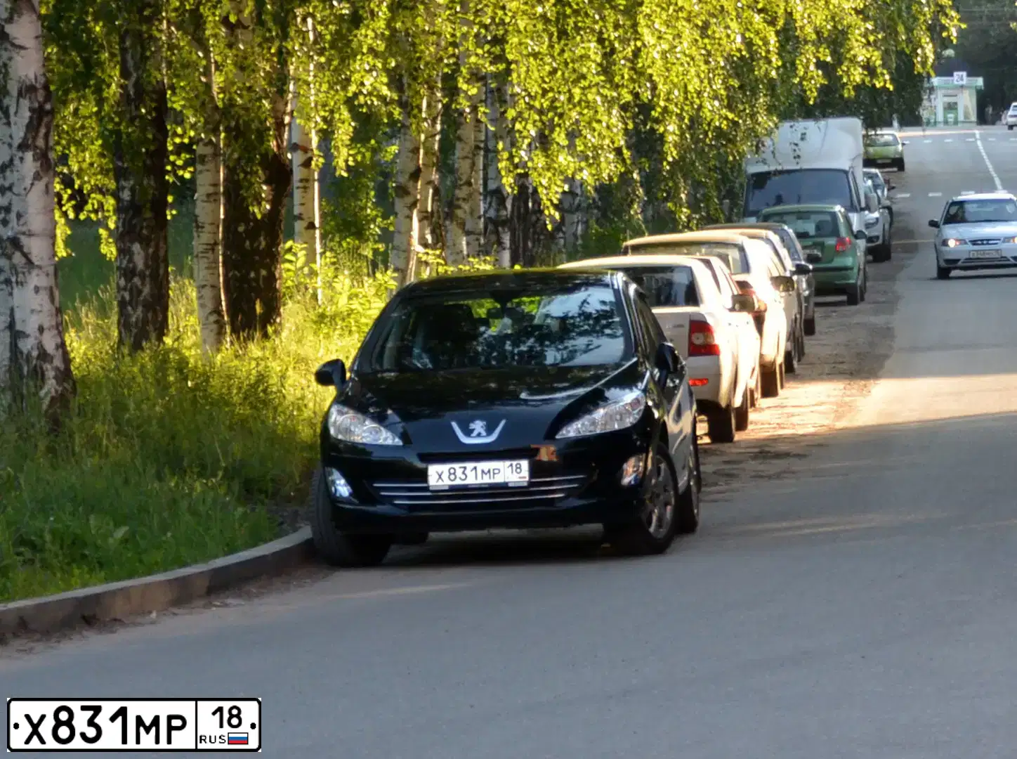 Фото автомобиля PEUGEOT 408, 2014 — госномер У191ТУ18. Цвет: ЧЕРНЫЙ