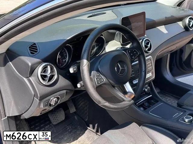 Фото автомобиля MERCEDES CLA-KLASSE, 2018 — госномер А884СМ194. Цвет: синий