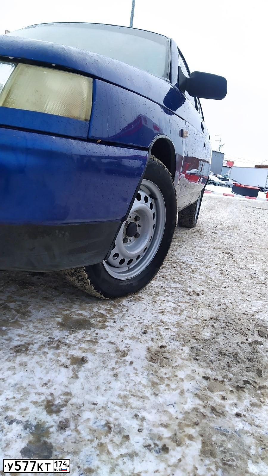 Фото автомобиля LADA 2110, 2002 — госномер Н393КА774. Цвет: СЕРЕБРИСТЫЙ ЯРКО-СИНИЙ