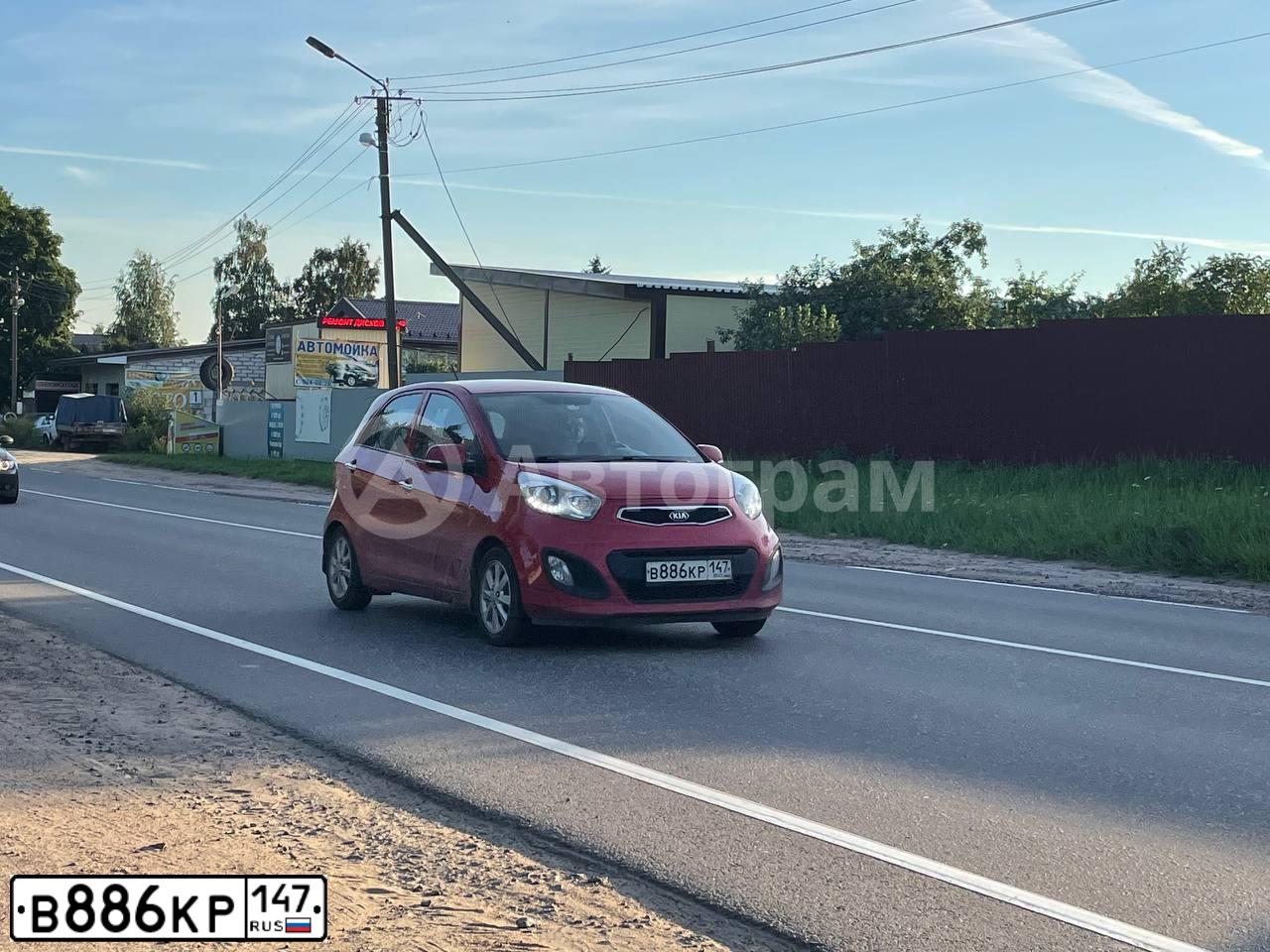 Фото автомобиля KIA PICANTO, 2014 — госномер М021ХА198. Цвет: Красный