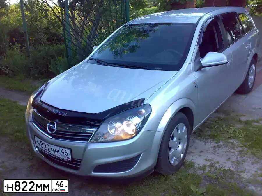 Фото автомобиля OPEL ASTRA, 2010 — госномер У347ТВ71. Цвет: Серебристый