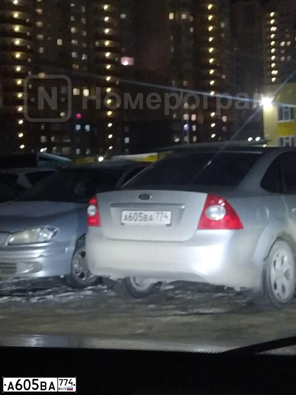 Фото автомобиля FORD FOCUS, 2010 — госномер А605ВА774. Цвет: СЕРЕБРИСТЫЙ