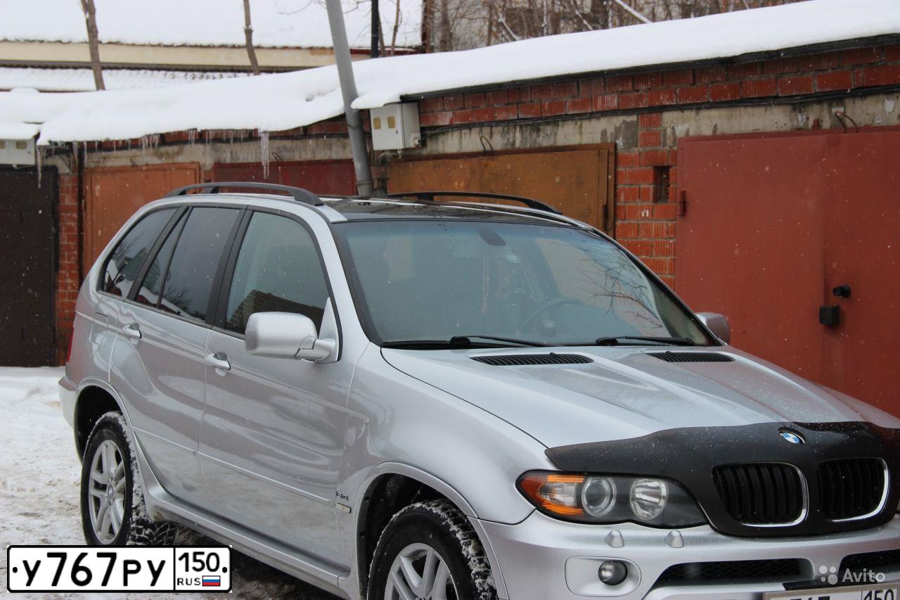 Фото автомобиля BMW X5, 2004 — госномер Т428МА799. Цвет: СЕРЫЙ