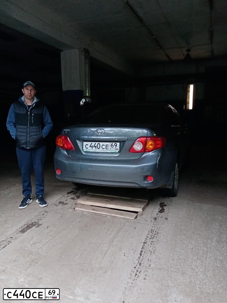 Фото автомобиля TOYOTA COROLLA, 2007 — госномер С440СЕ69. Цвет: СЕРЫЙ