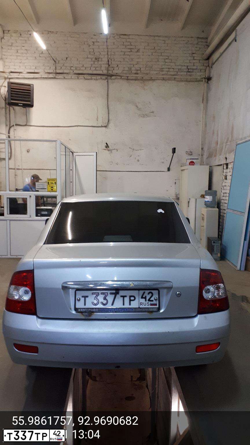 Фото автомобиля LADA 2170 PRIORA, 2008 — госномер О673ВК17. Цвет: СВЕТЛО-СЕРЕБРИСТЫЙ