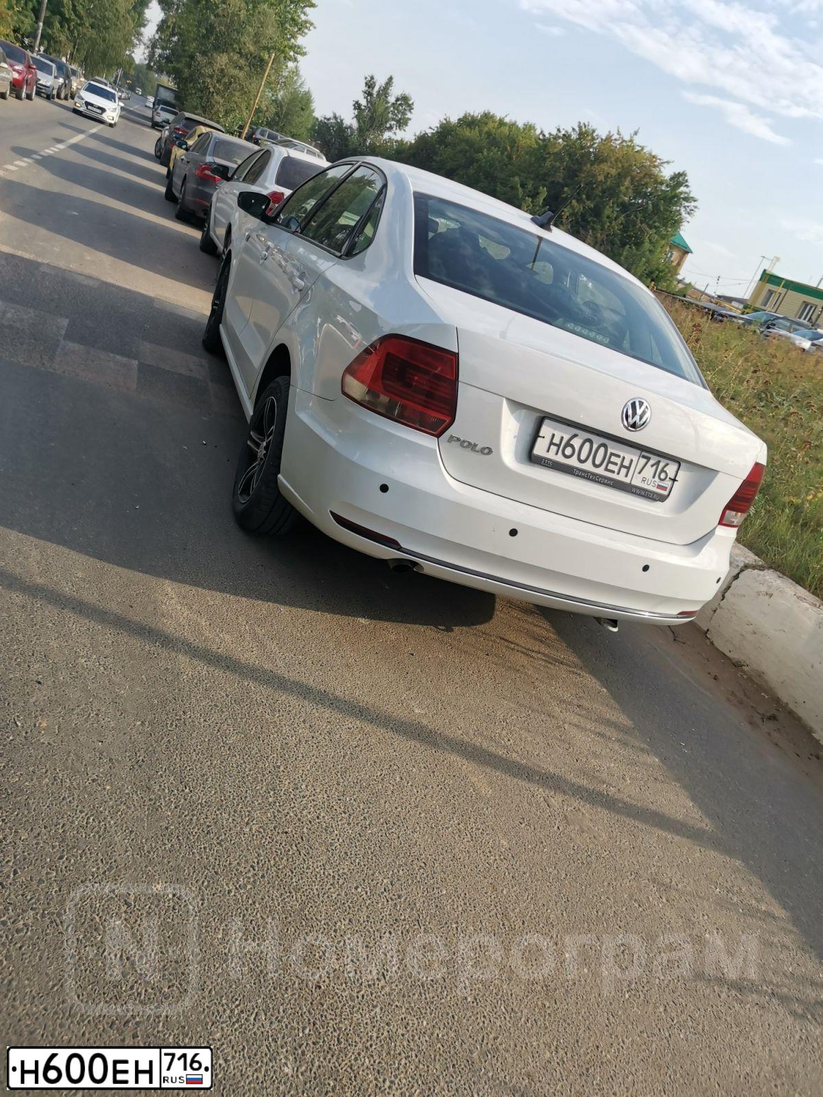 Фото автомобиля VOLKSWAGEN POLO, 2019 — госномер С616АС716. Цвет: Белый