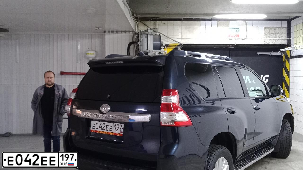 Фото автомобиля SUZUKI /GRAND/ VITARA, 2012 — госномер Е042ЕЕ197. Цвет: синий