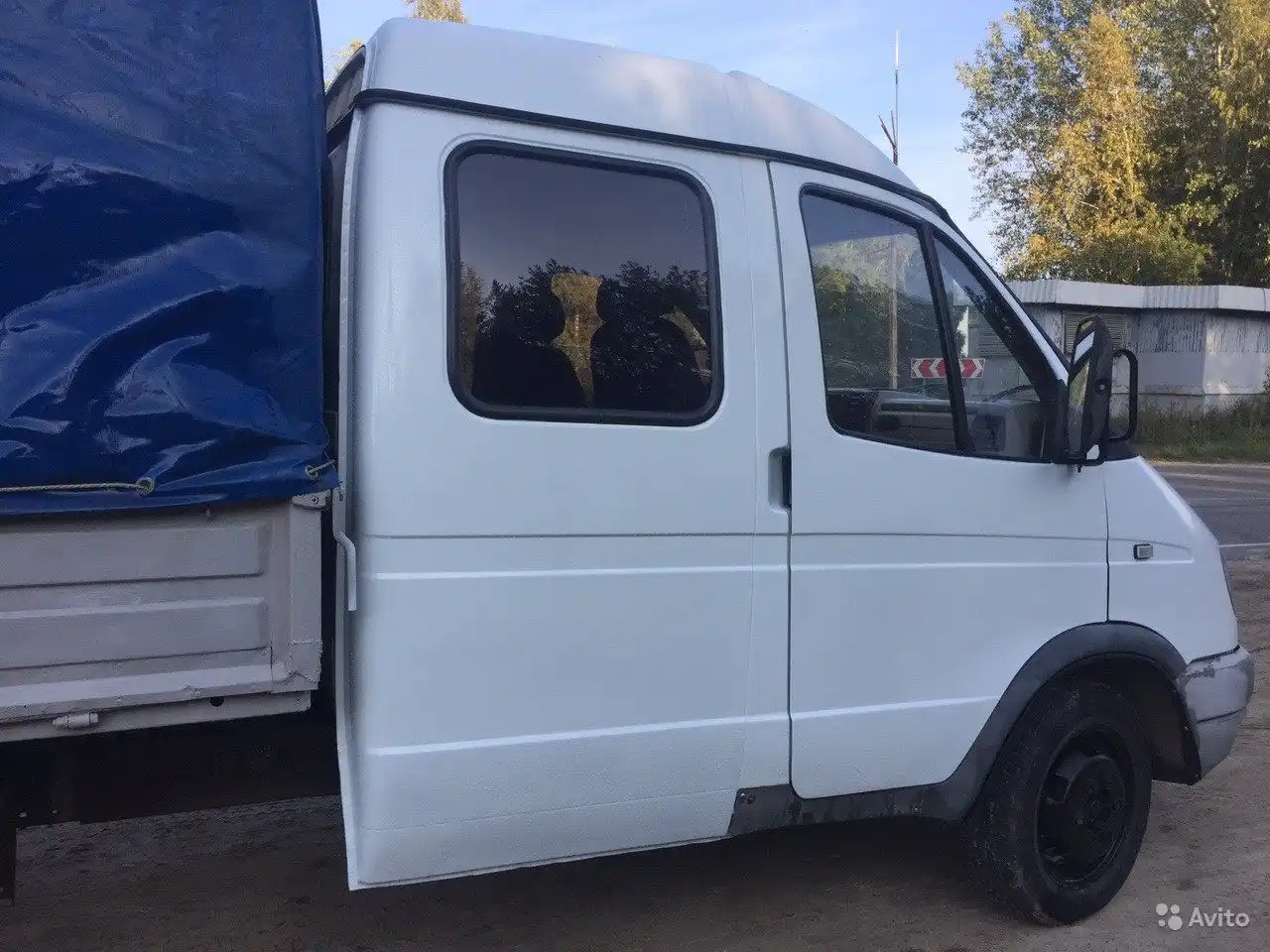 Фото автомобиля GAZ 3302 EL, 2005 — госномер О818КМ152. Цвет: БЕЛЫЙ