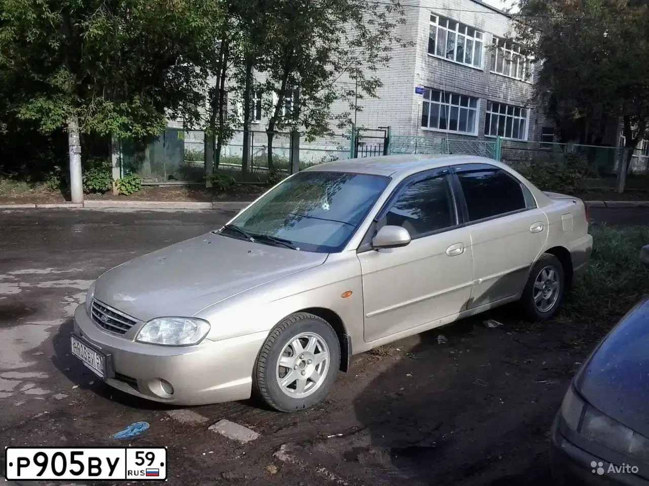 Фото автомобиля KIA SPECTRA, 2008 — госномер А292УЕ43. Цвет: ЗОЛОТИСТО-БЕЖЕВЫЙ (ИНЫЕ)