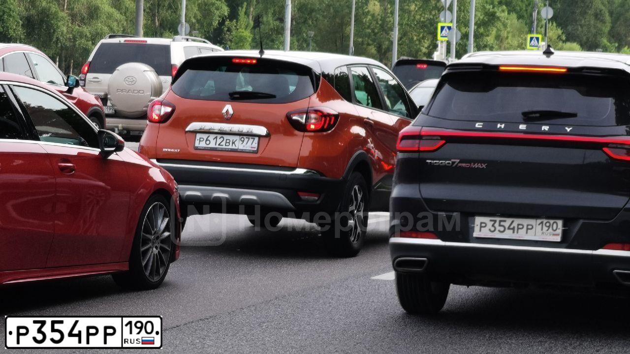 Фото автомобиля KIA CEE'D, 2012 — госномер К409ХА799. Цвет: Белый