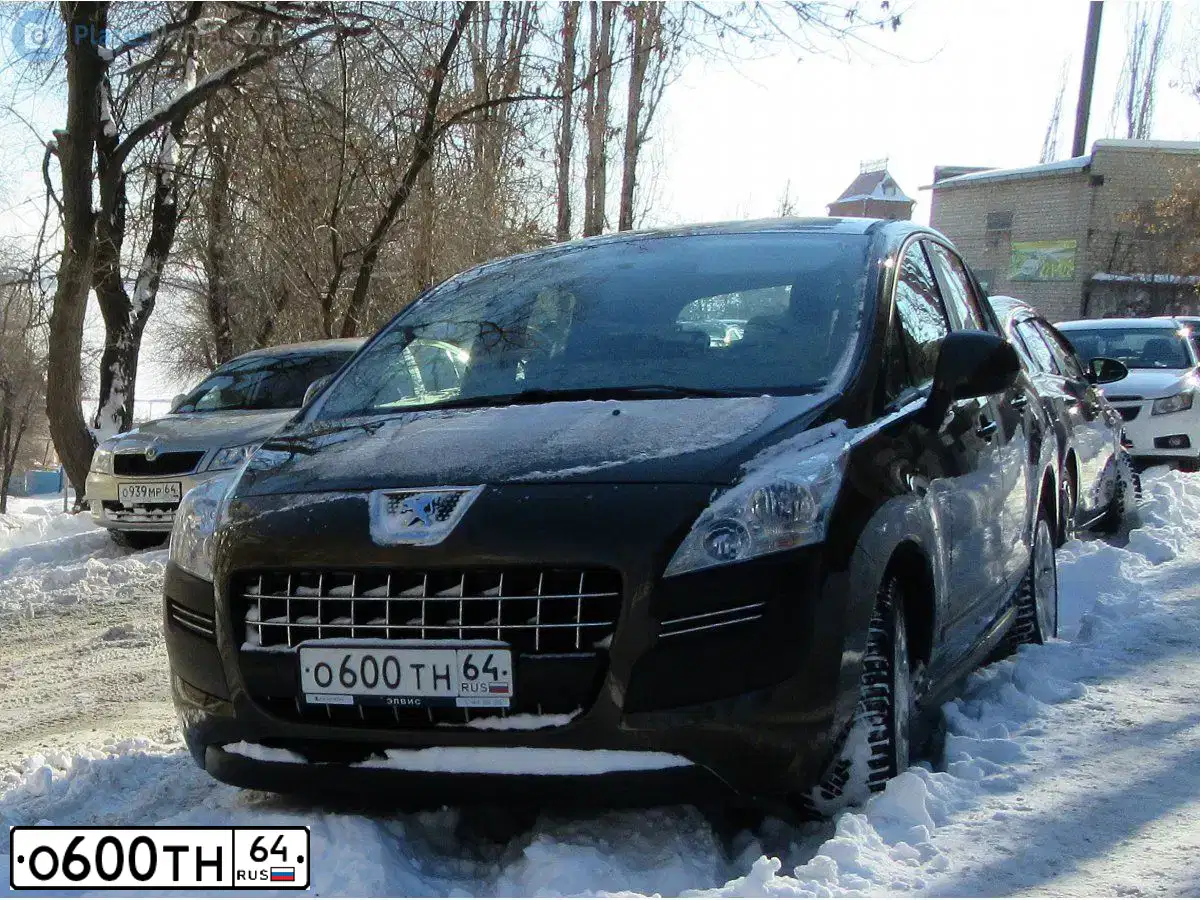 Фото автомобиля PEUGEOT 3008, 2011 — госномер К005МС164. Цвет: КОРИЧНЕВО-СЕРЕБРИСТЫЙ