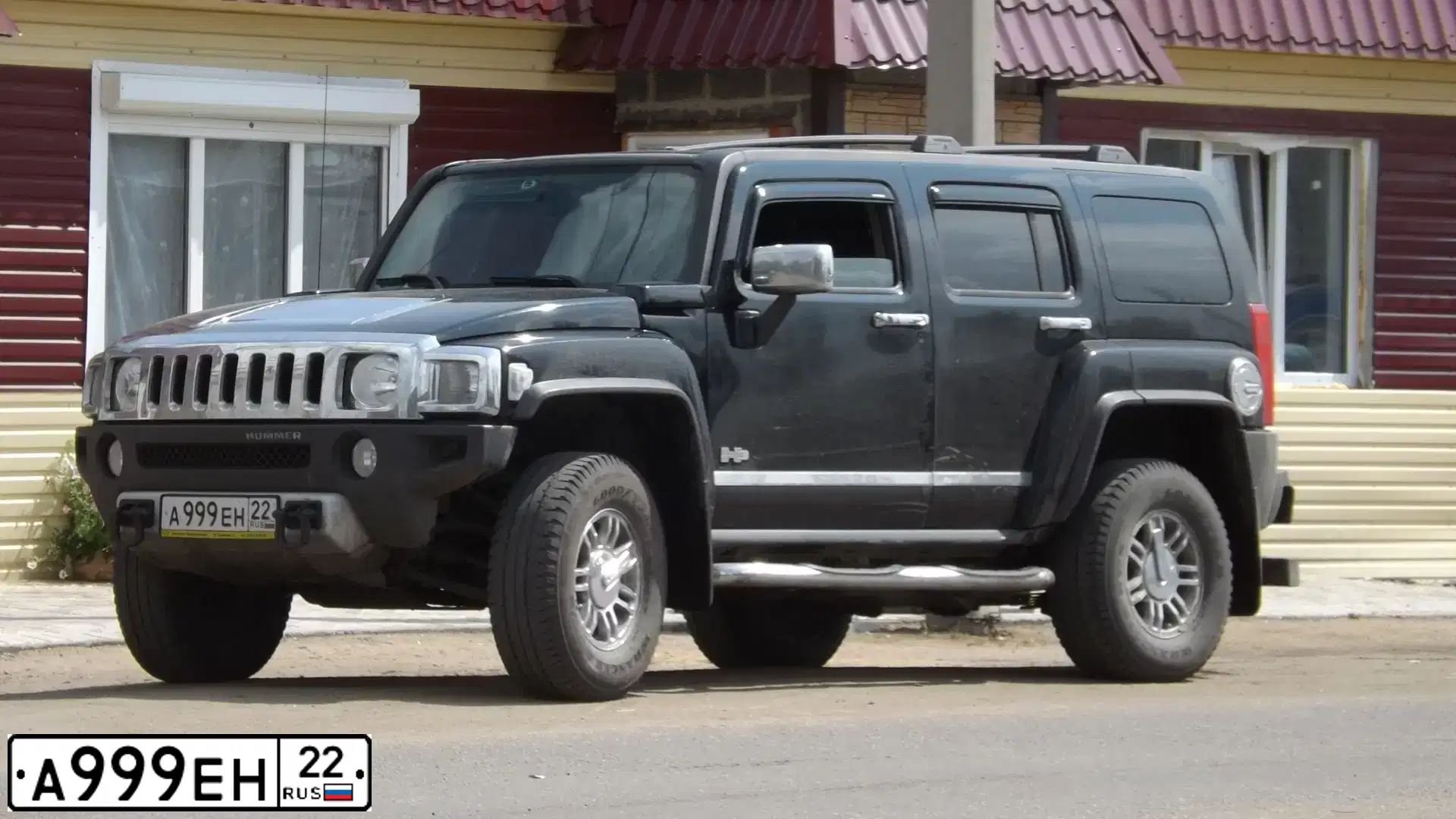 Фото автомобиля ХАММЕР Н3, 2008 — госномер М130НН702. Цвет: ЧЕРНЫЙ