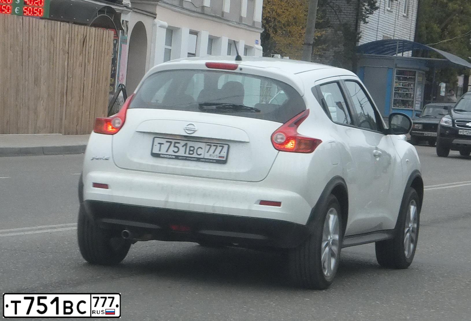 Фото автомобиля NISSAN JUKE, 2014 — госномер В817ВР57