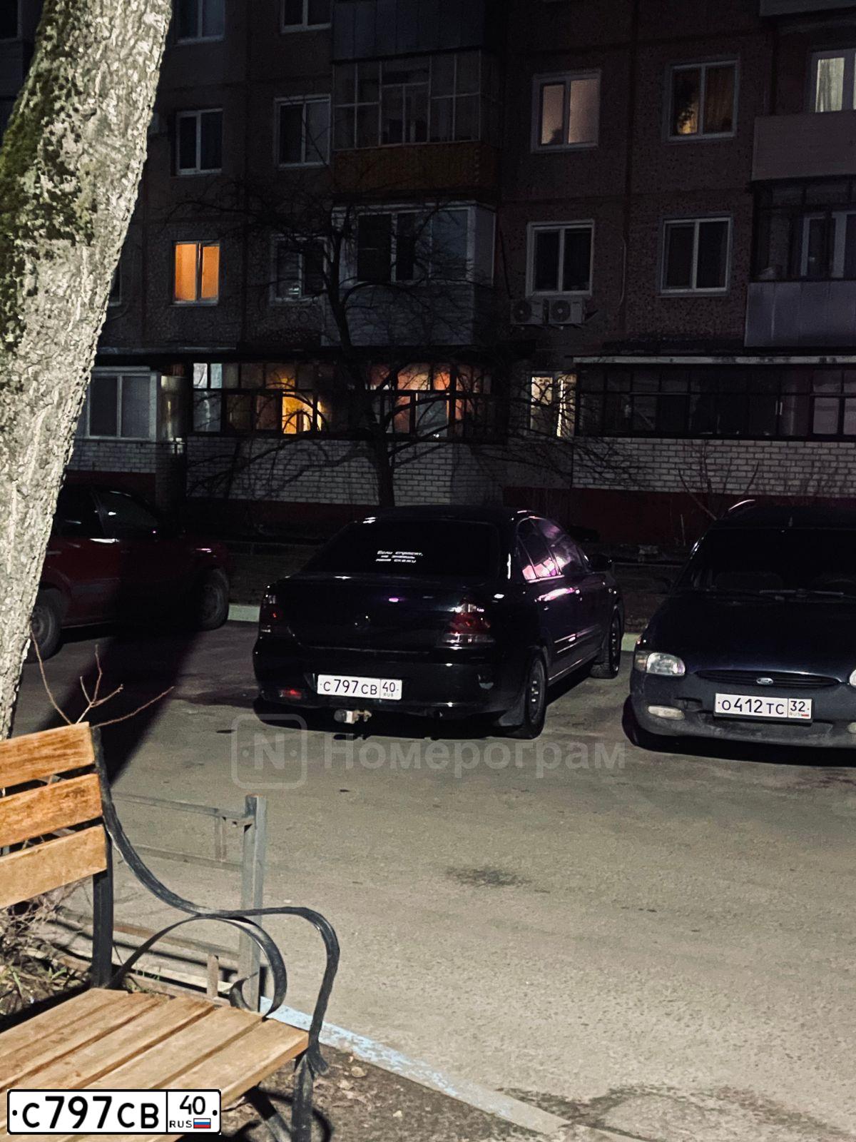 Фото автомобиля NISSAN ALMERA, 2008 — госномер С797СВ40. Цвет: ЧЕРНЫЙ