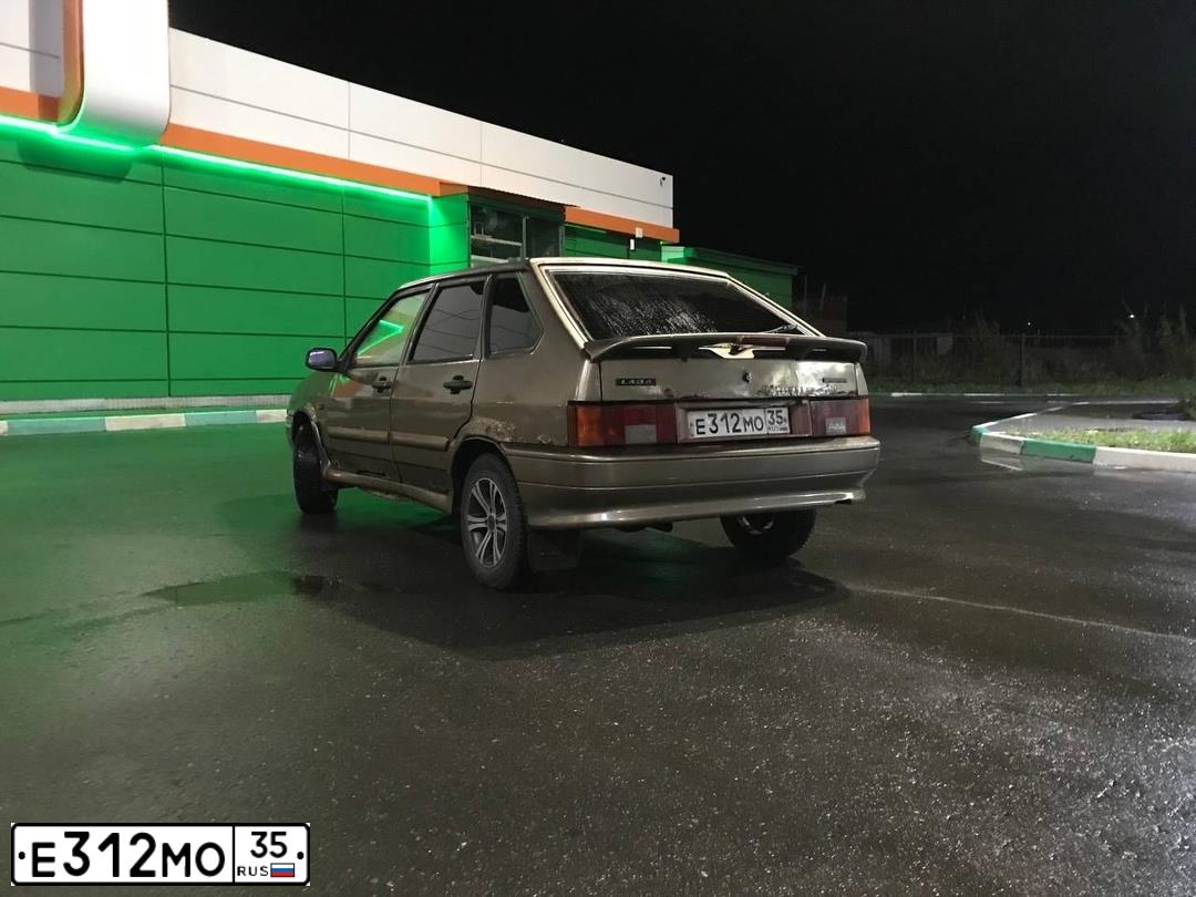 Фото автомобиля LADA 2114 SAMARA, 2008 — госномер Е312МО35. Цвет: БЕЖЕВО-КОРИЧНЕВЫЙ