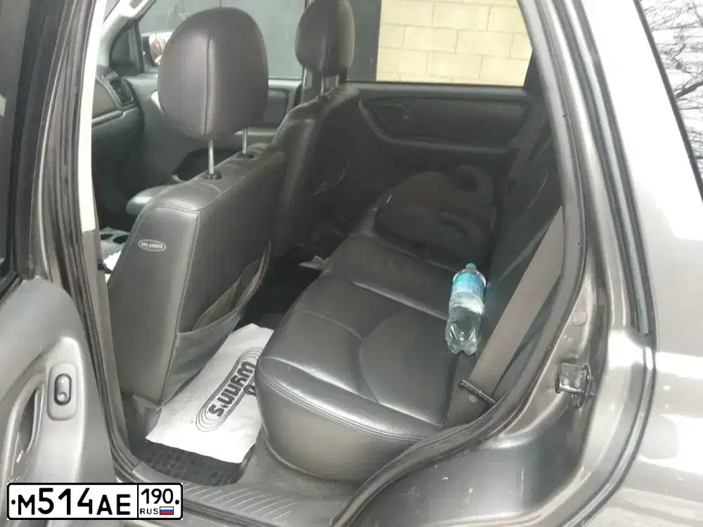 Фото автомобиля MAZDA TRIBUTE, 2003 — госномер М514АЕ190. Цвет: СЕРЫЙ