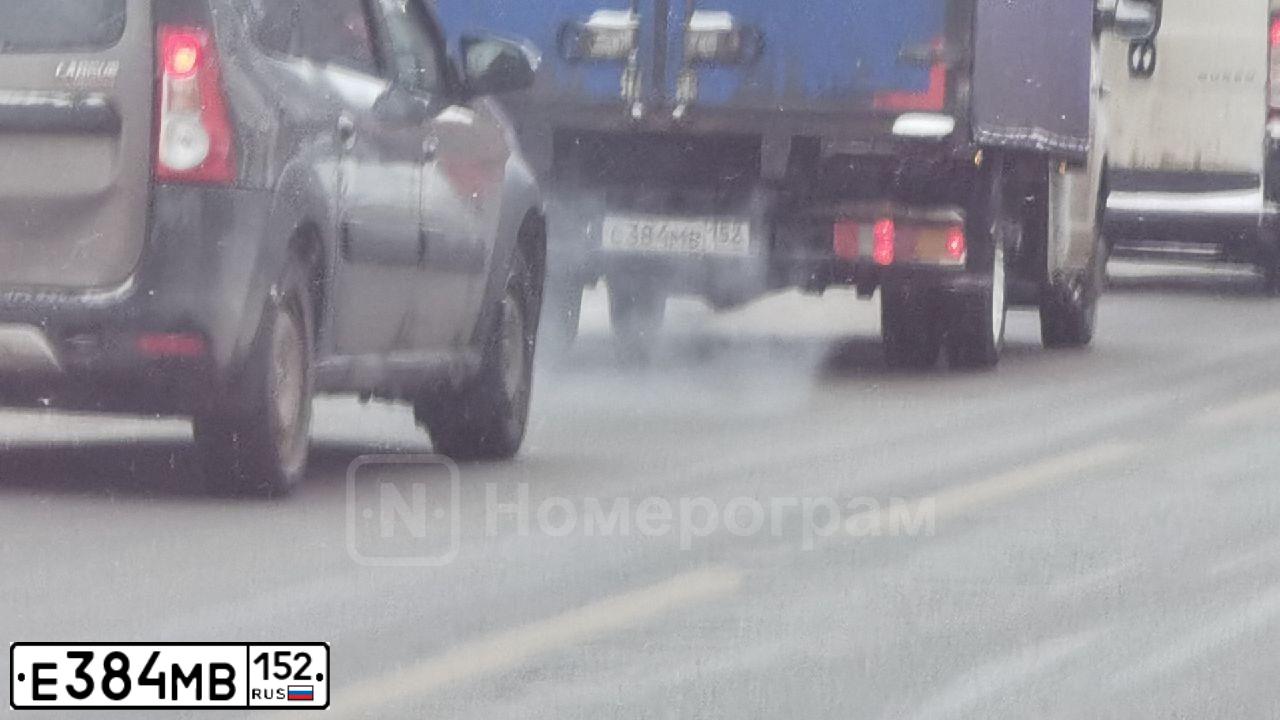 Фото автомобиля MAZDA 3, 2008 — госномер О826ХВ152. Цвет: Красный