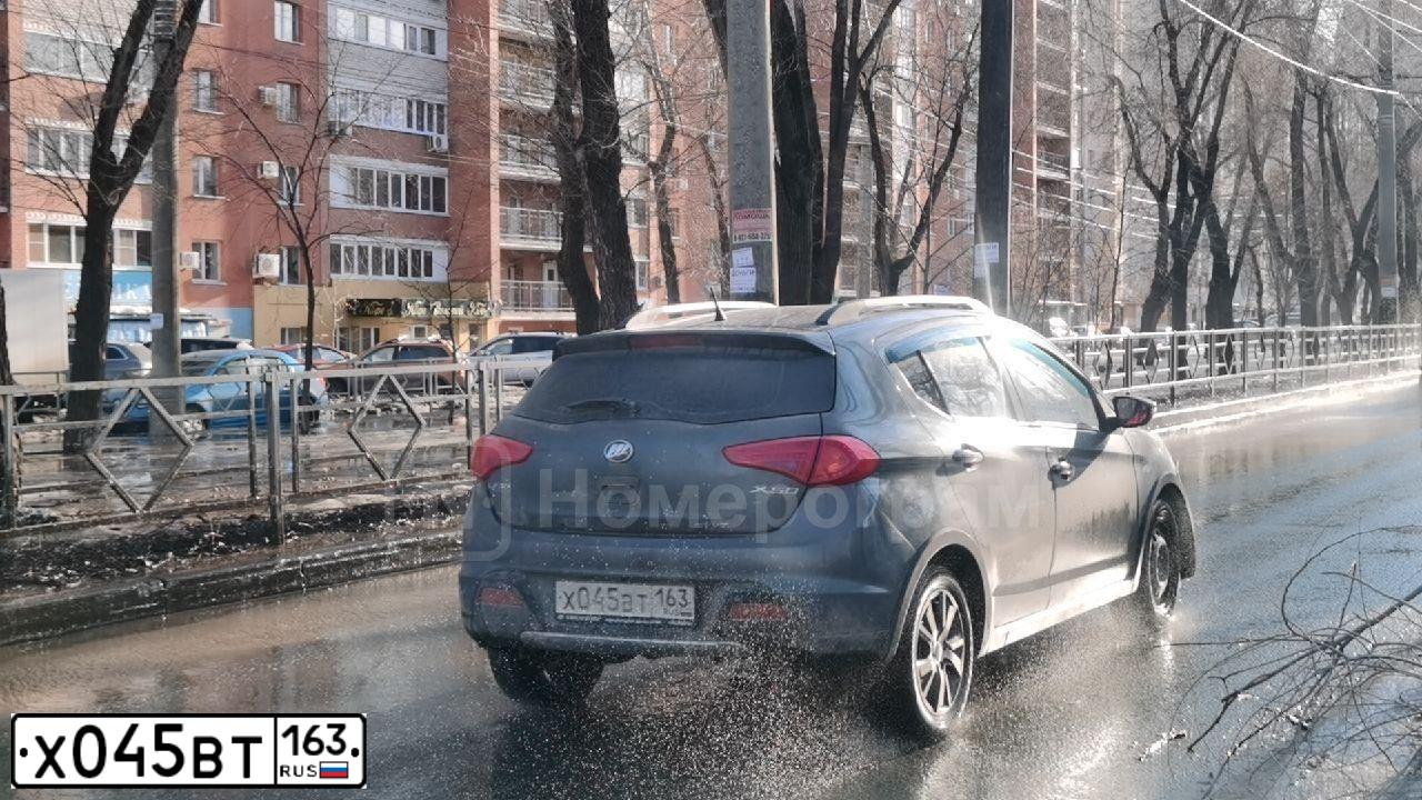 Фото автомобиля LIFAN X 50, 2015 — госномер Х045ВТ163. Цвет: СТАЛЬНОЙ(СЕРЫЙ)