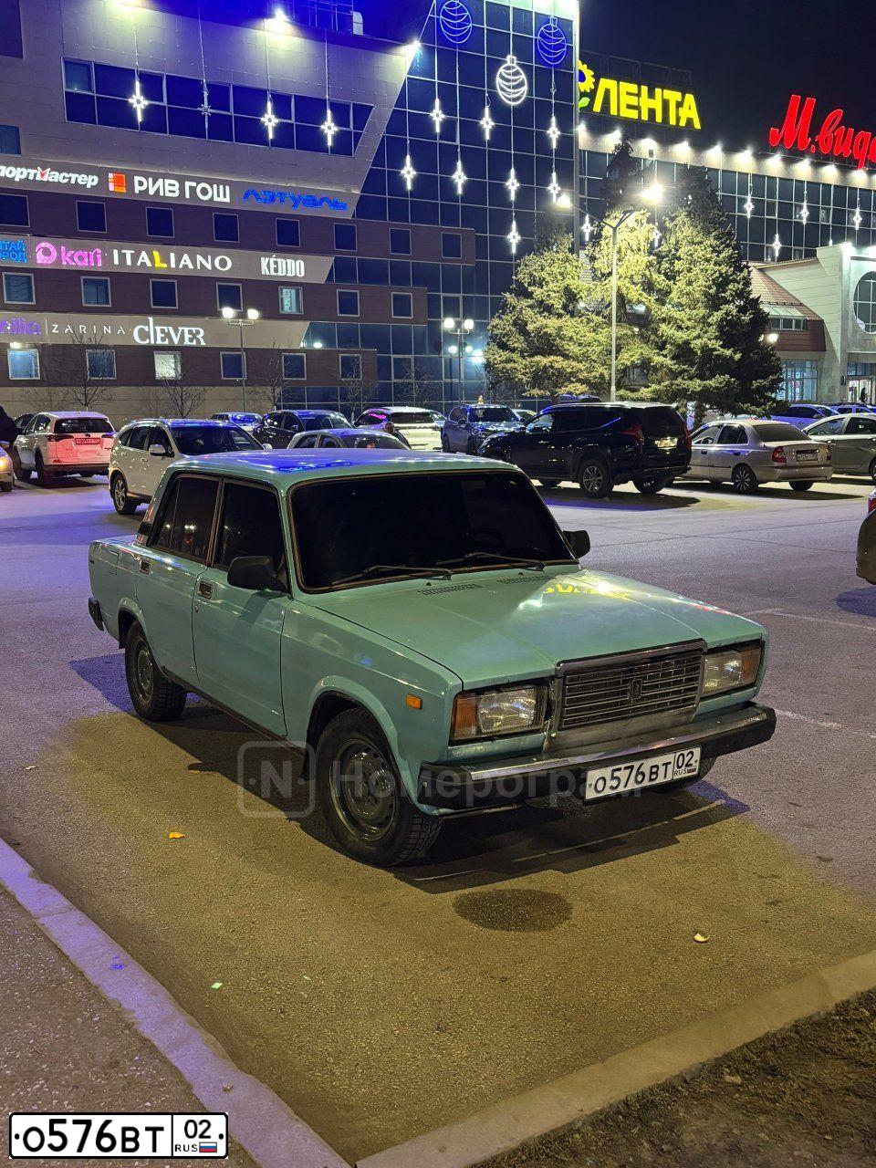 Фото автомобиля LADA 2107, 2001 — госномер О576ВТ02. Цвет: СЕРО-ЗЕЛЕНО-ГОЛУБОЙ