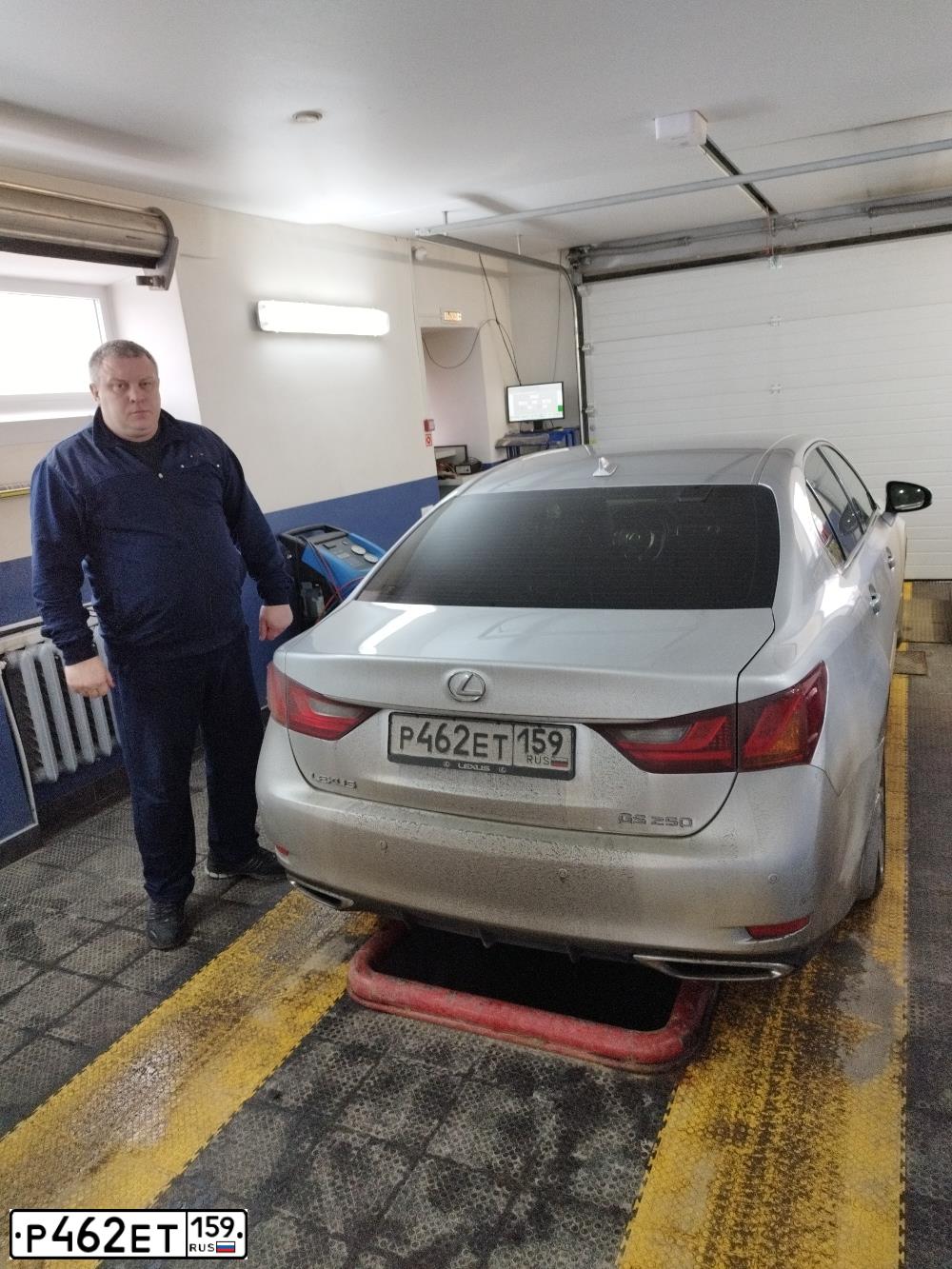 Фото автомобиля LEXUS GS, 2012 — госномер О678АМ159. Цвет: Серебристый