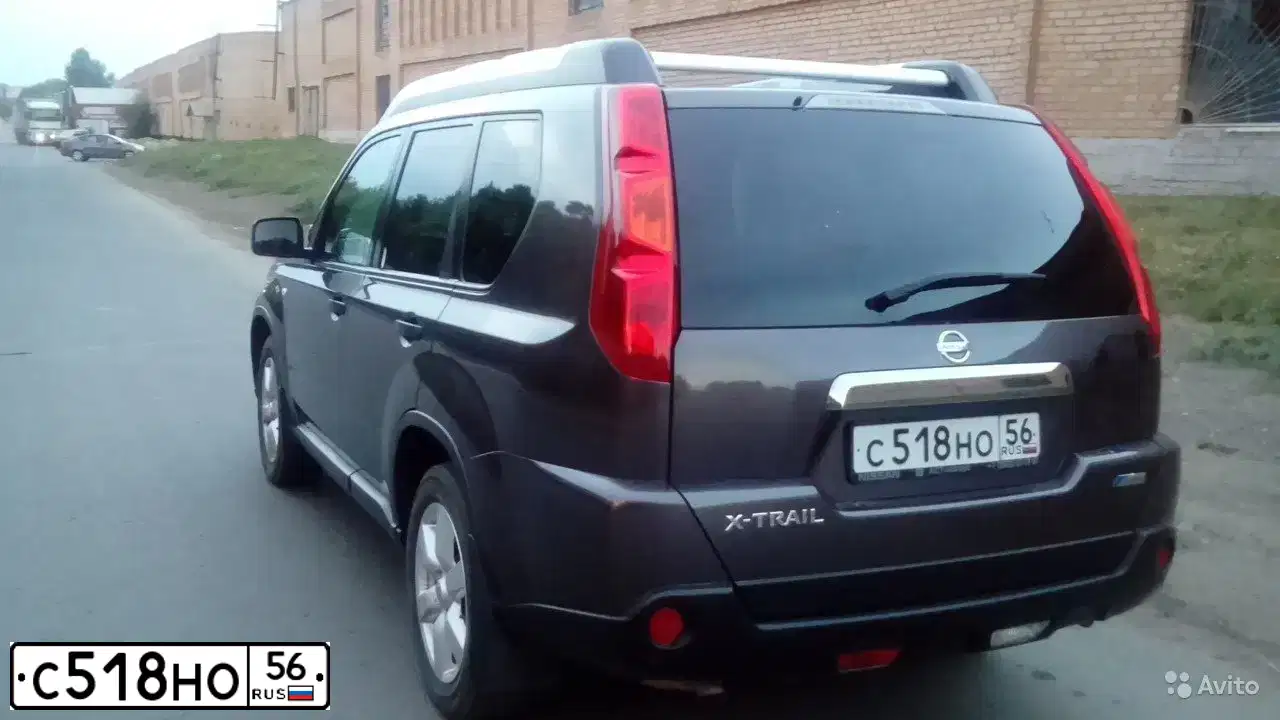 Фото автомобиля NISSAN X-TRAIL, 2010 — госномер В622КУ161. Цвет: СЕРО-СИРЕНЕВЫЙ