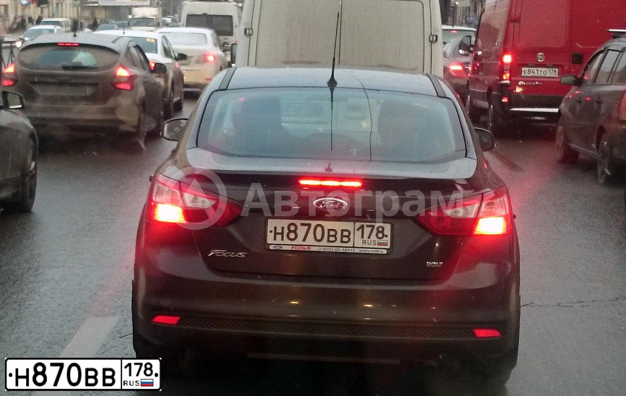 Фото автомобиля FORD FOCUS, 2013 — госномер Н870ВВ178. Цвет: ЧЕРНЫЙ