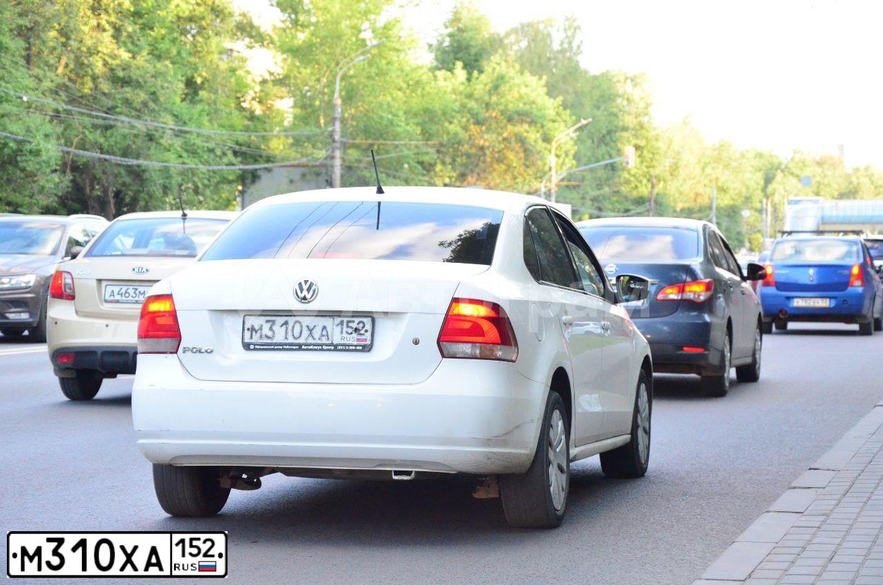 Фото автомобиля VOLKSWAGEN POLO, 2013 — госномер М310ХА152. Цвет: БЕЛЫЙ