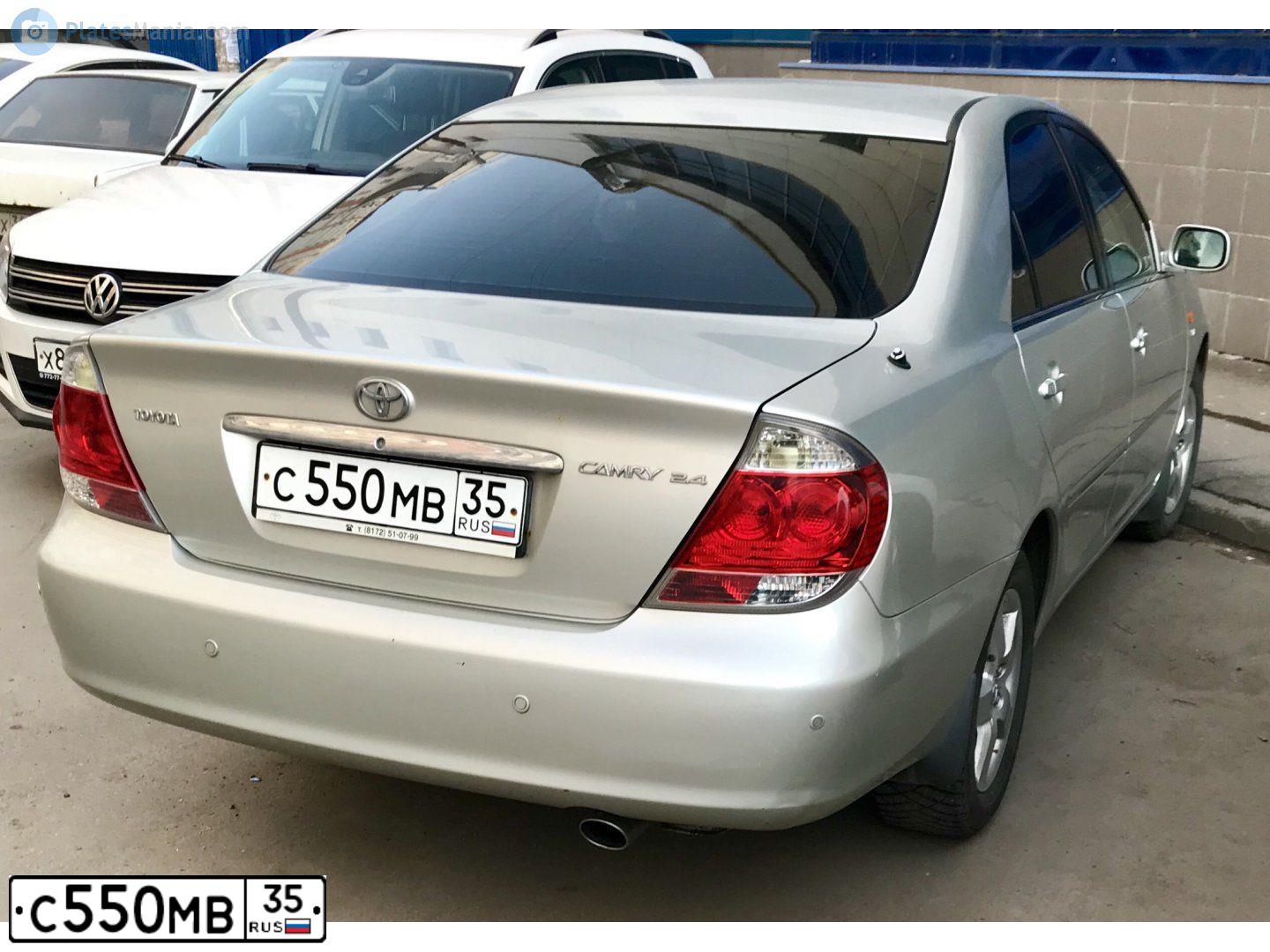 Фото автомобиля TOYOTA CAMRY, 2004 — госномер С550МВ35. Цвет: СЕРЕБРИСТЫЙ