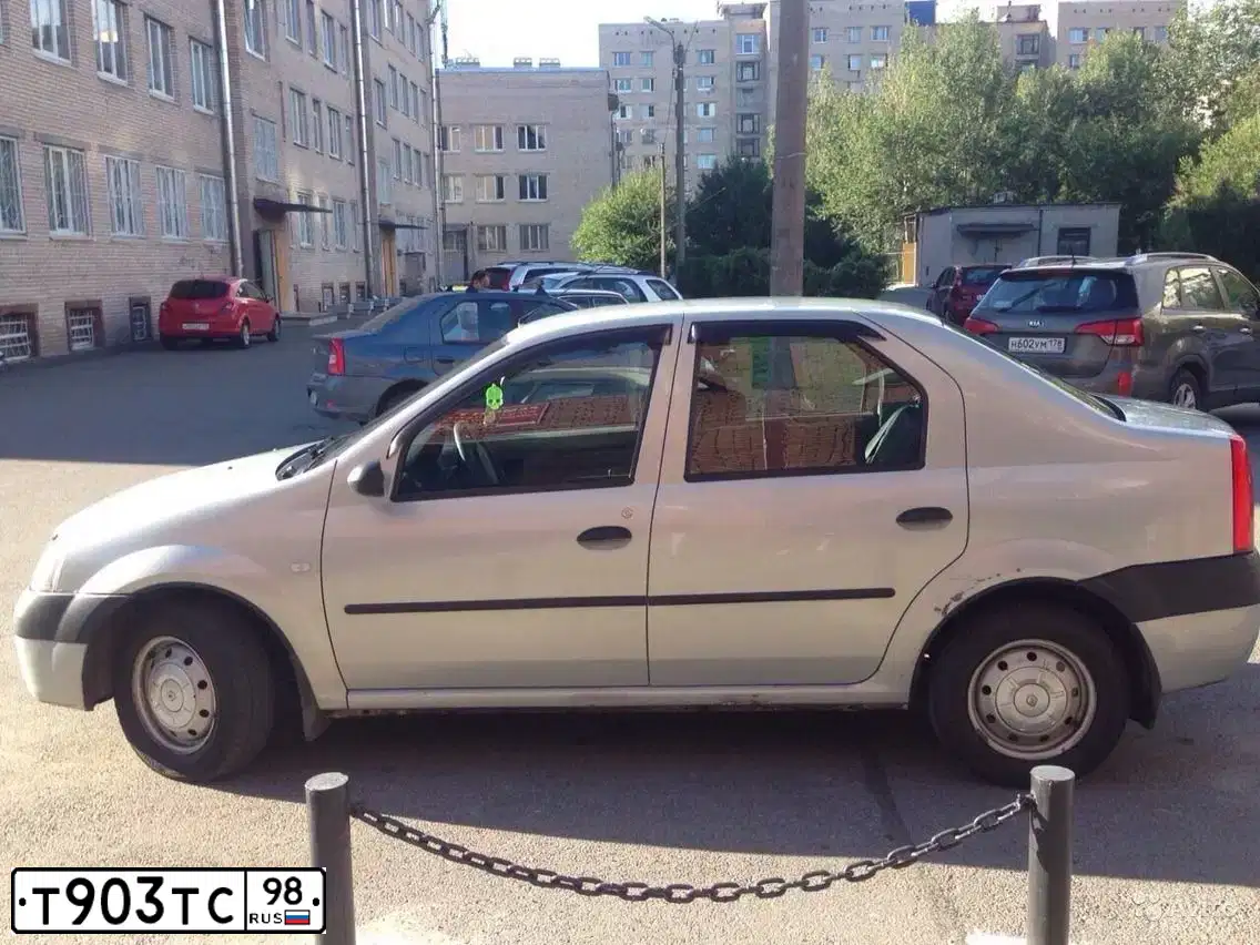 Фото автомобиля RENAULT LOGAN, 2008 — госномер Н808ВР10. Цвет: Серый