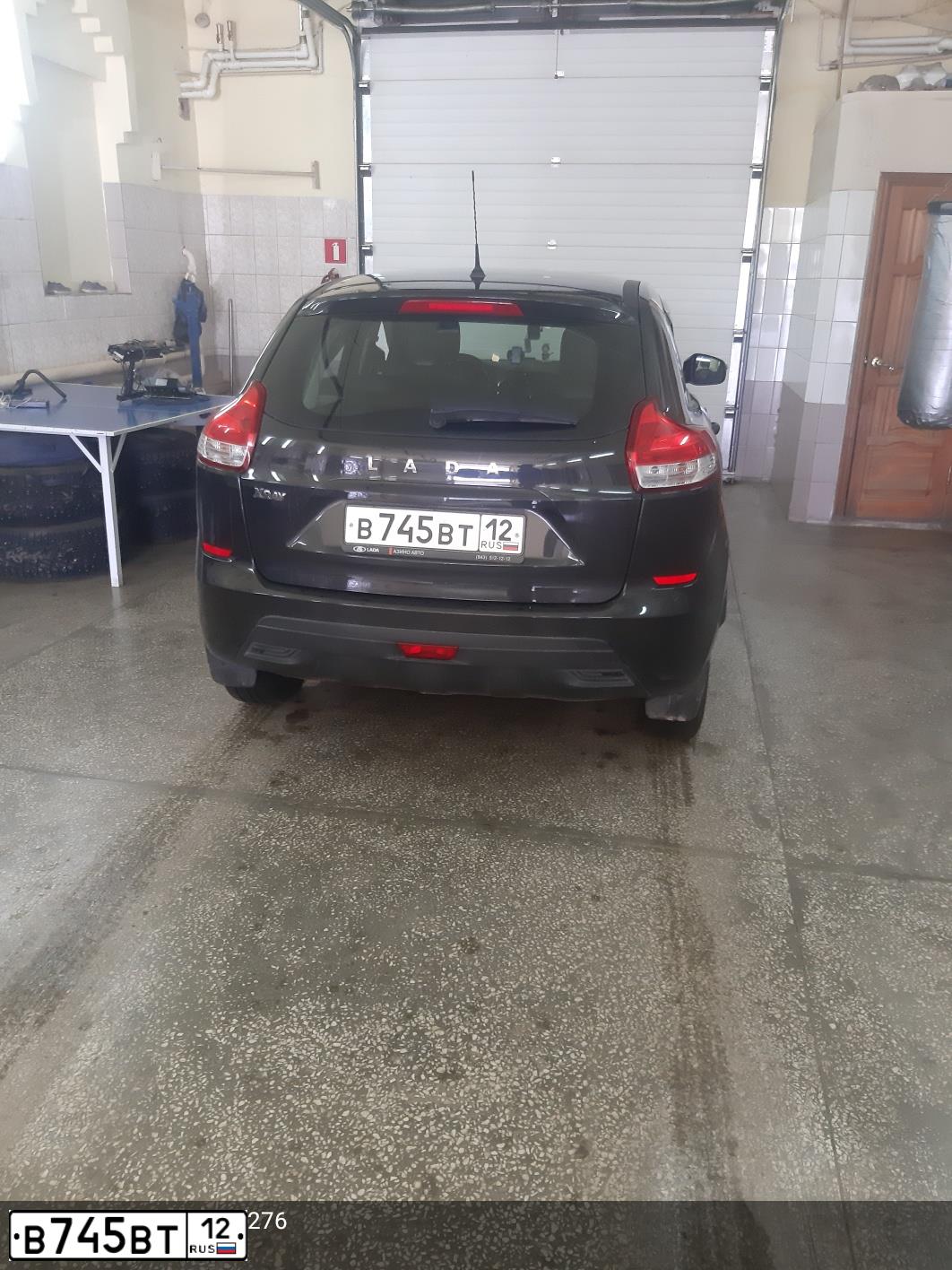 Фото автомобиля LADA XRAY, 2017 — госномер Н723МС21. Цвет: ЧЕРНЫЙ
