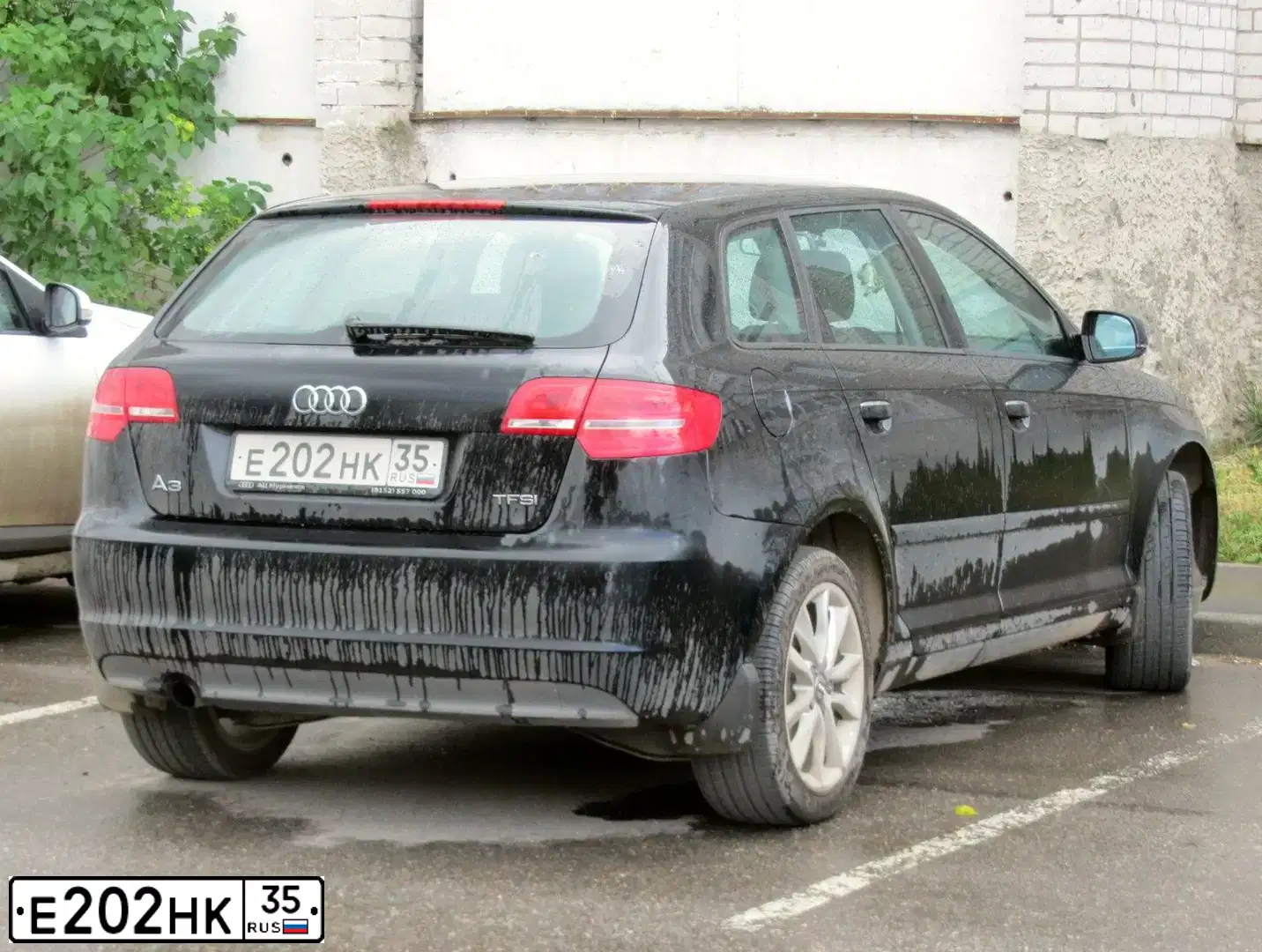 Фото автомобиля AUDI A3, 2012 — госномер Е202НК35. Цвет: ЧЕРНЫЙ