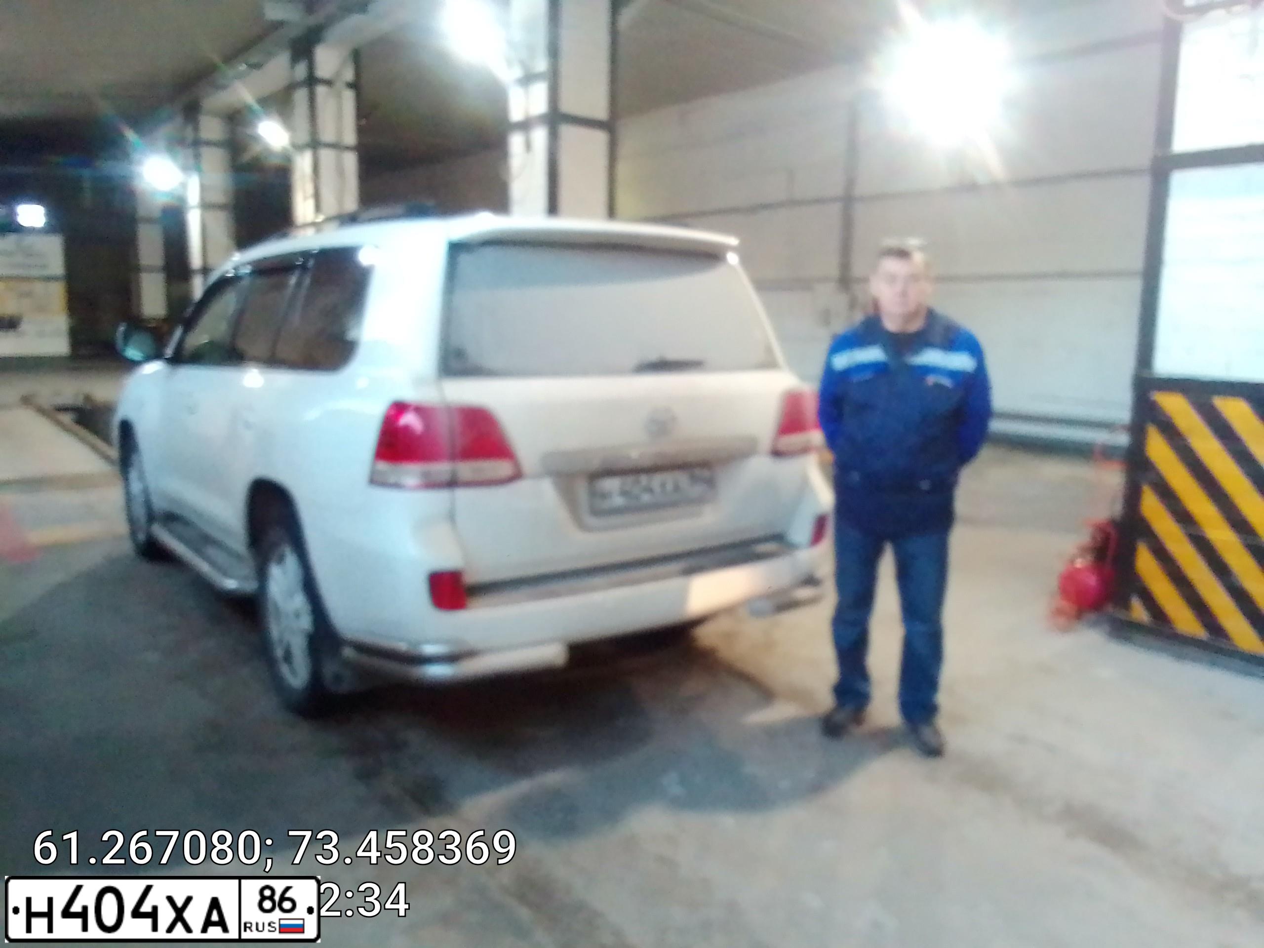 Фото автомобиля TOYOTA RAV4, 2013 — госномер К133СК186. Цвет: СЕРЫЙ