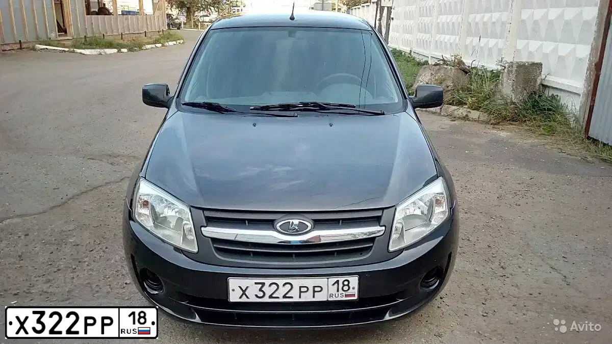 Фото автомобиля LADA 2190 GRANTA, 2014 — госномер О025УЕ05. Цвет: Сине-Черный