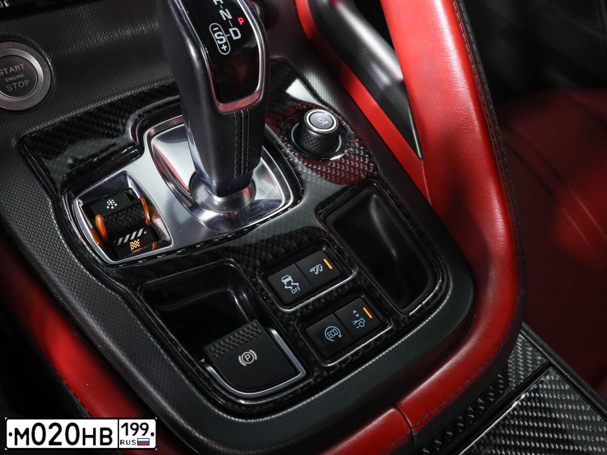 Фото автомобиля JAGUAR XKR-SERIE, 2008 — госномер В867ВМ777. Цвет: ВИШНЕВЫЙ