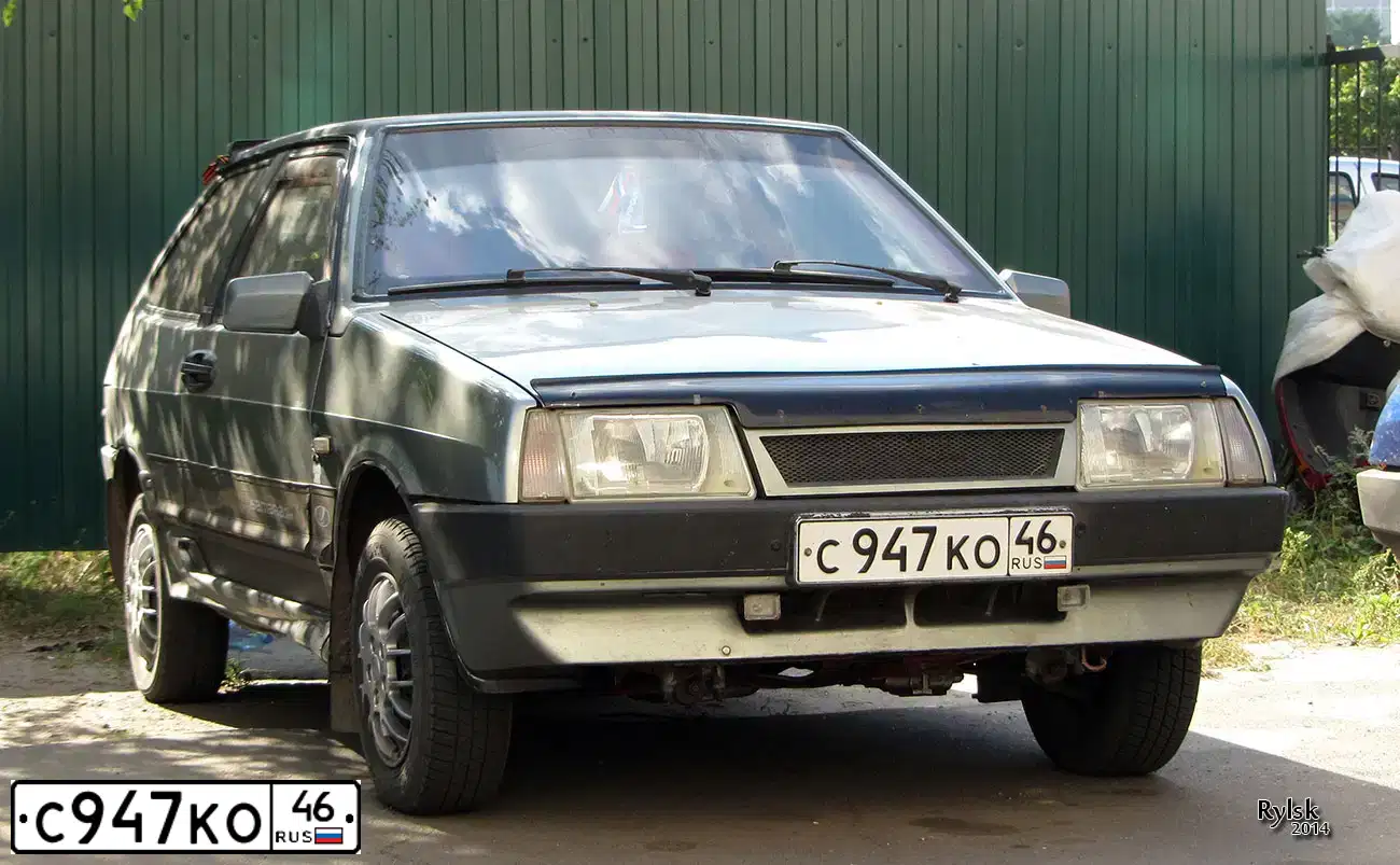 Фото автомобиля LADA 2108 SAMARA, 1994 — госномер С947КО46. Цвет: СЕРО-ЗЕЛЕНЫЙ МЕТАЛИК