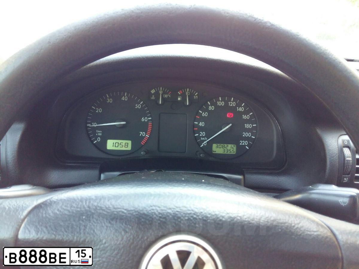 Фото автомобиля PORSCHE CAYENNE, 2003 — госномер В888ЕВ15. Цвет: КОРИЧНЕВЫЙ(БЕЖЕВЫЙ)
