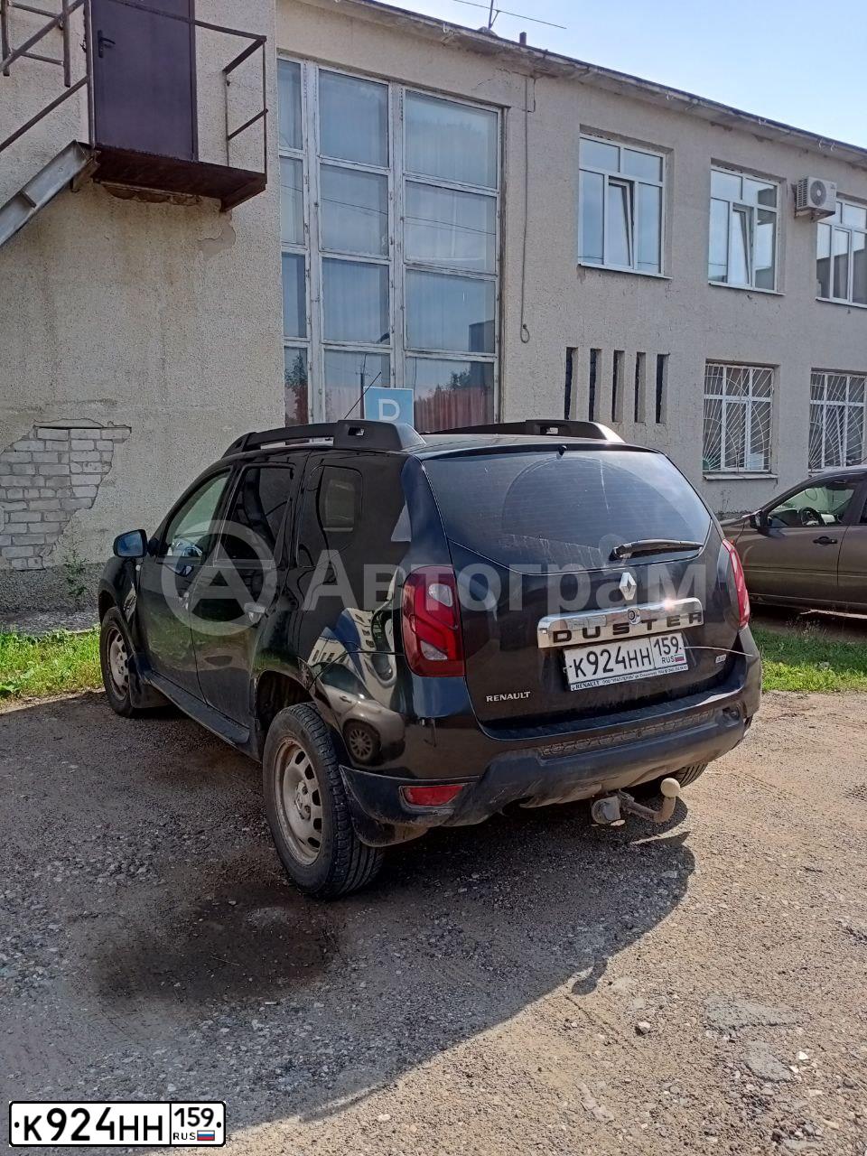 Фото автомобиля RENAULT DUSTER, 2015 — госномер К924НН159. Цвет: ЧЕРНЫЙ