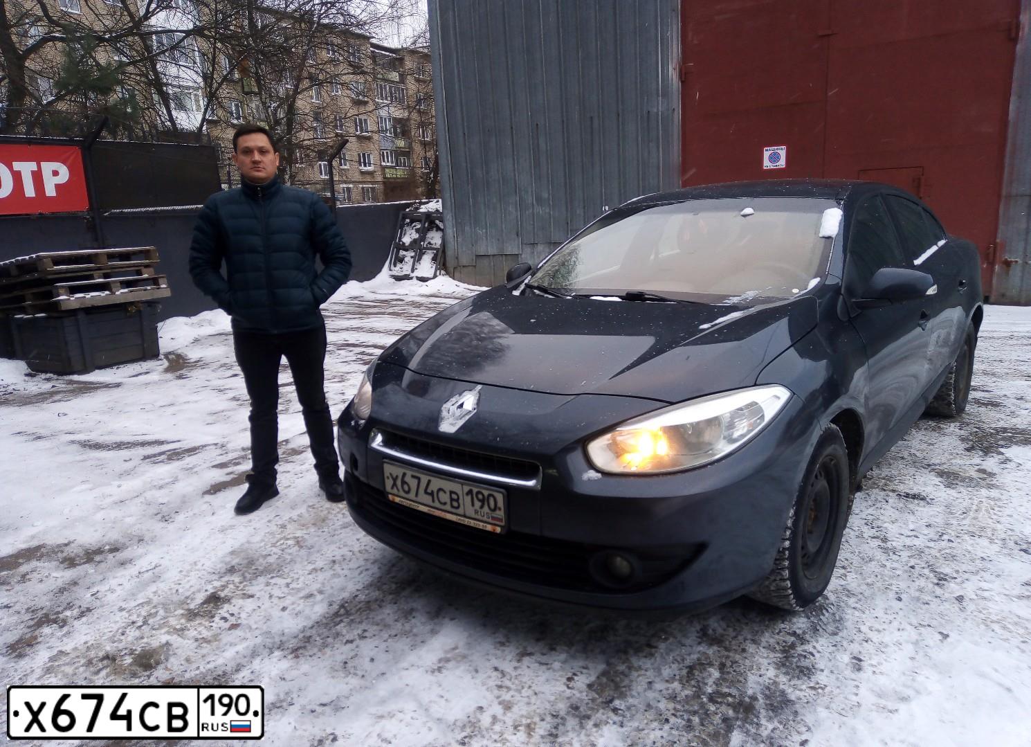 Фото автомобиля RENAULT FLUENCE, 2011 — госномер Х477МС76. Цвет: СЕРЫЙ
