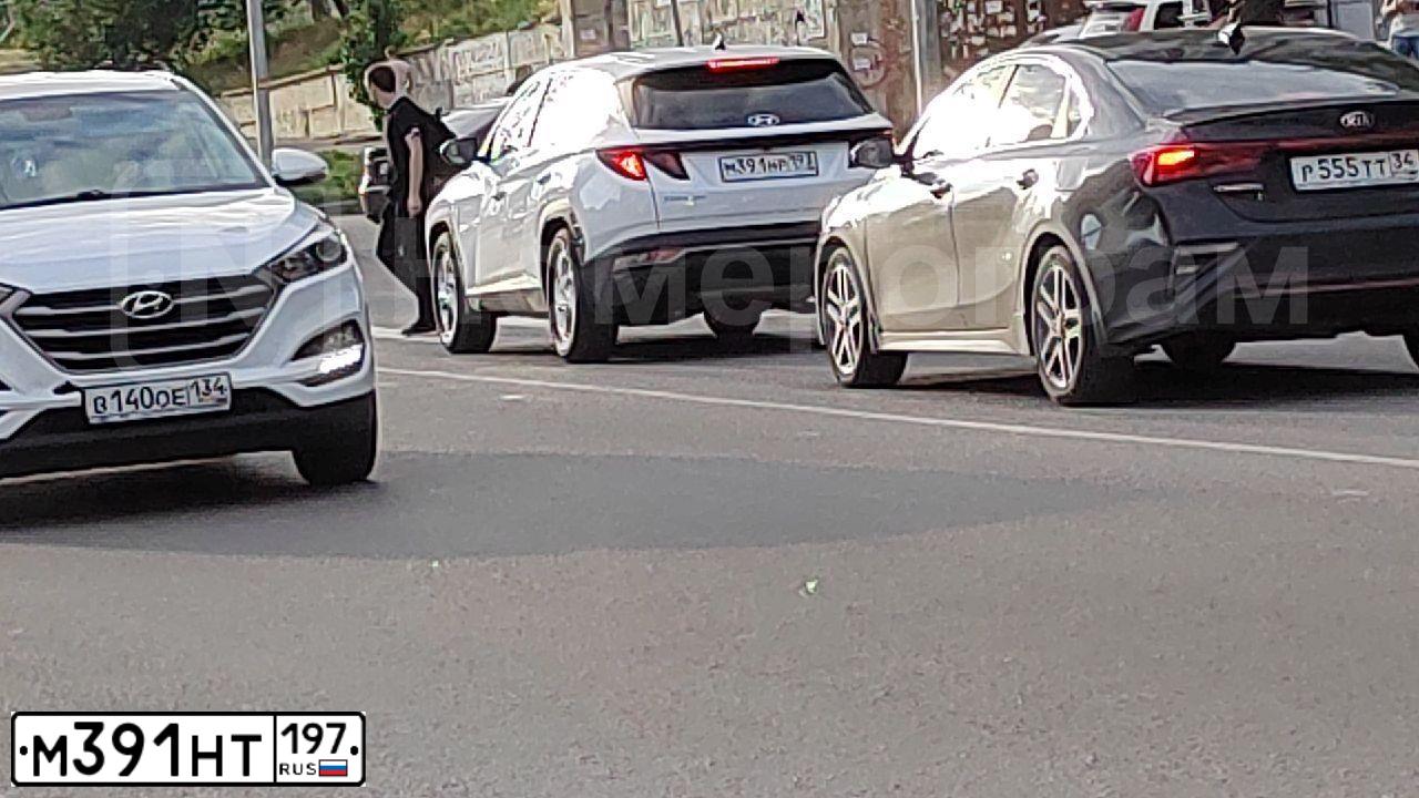 Фото автомобиля ПЕЖО 308, 2011 — госномер О154ОС797. Цвет: Белый