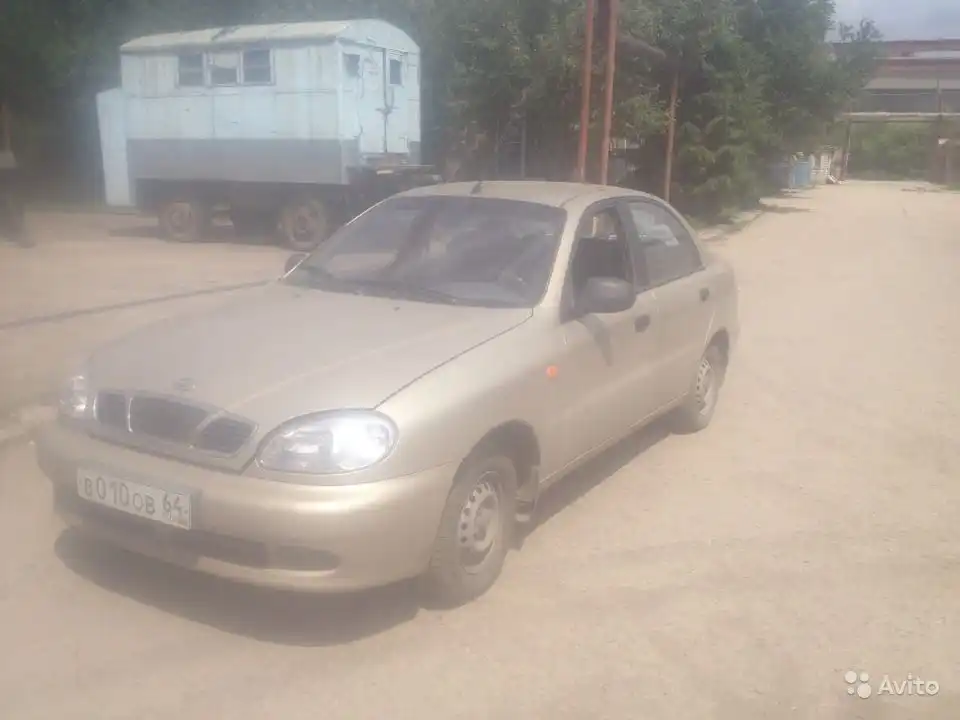 Фото автомобиля ZAZ CHANCE, 2011 — госномер Е470РТ763. Цвет: ЗОЛОТИСТЫЙ