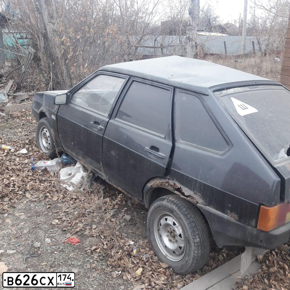 Фото автомобиля VAZ 2109 SAMARA, 2004 — госномер Е999КА174. Цвет: ЧЕРНЫЙ
