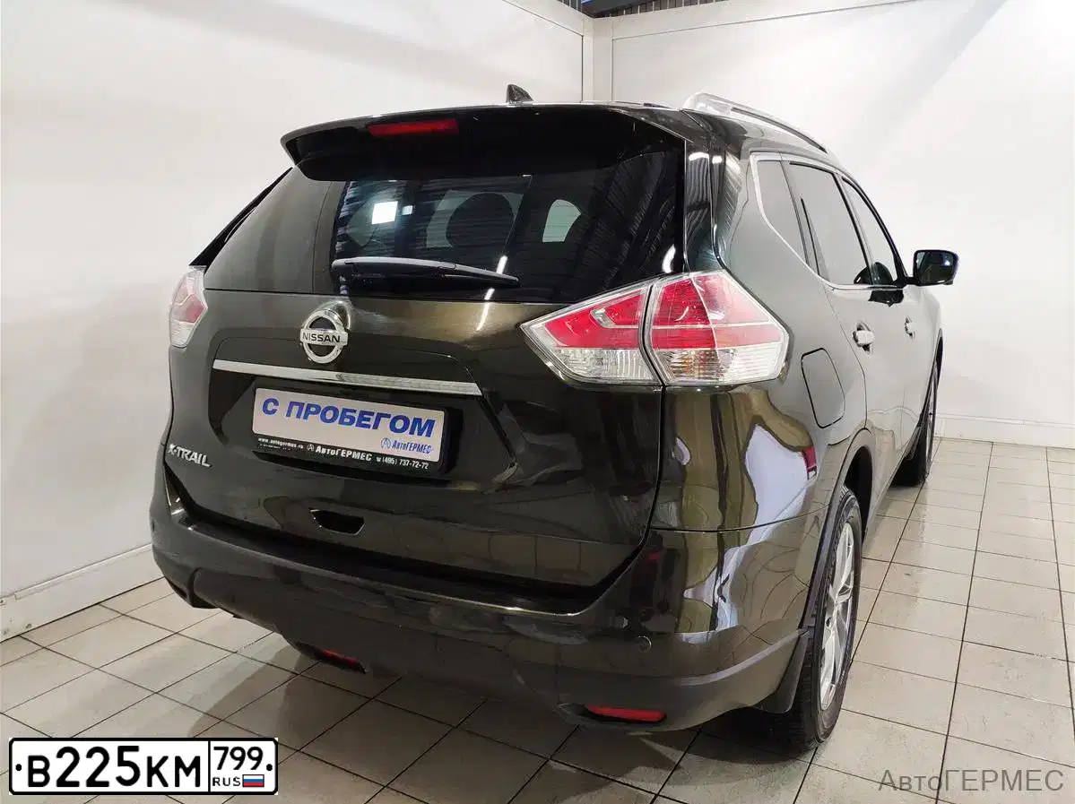 Фото автомобиля NISSAN X-TRAIL, 2018 — госномер Р699ЕС46. Цвет: ОЛИВКОВЫЙ