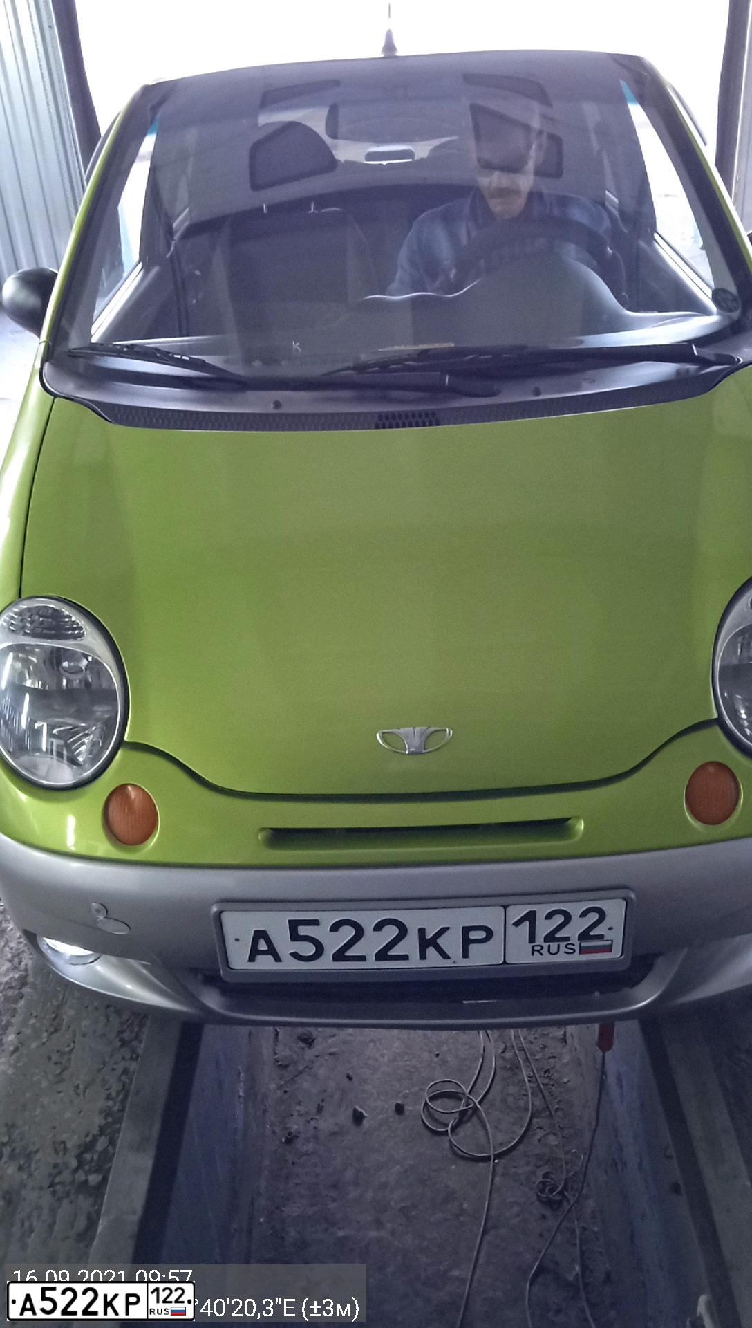 Фото автомобиля DAEWOO MATIZ, 2012 — госномер М120ВС142. Цвет: ЖЕЛТО-ЗЕЛЕНЫЙ