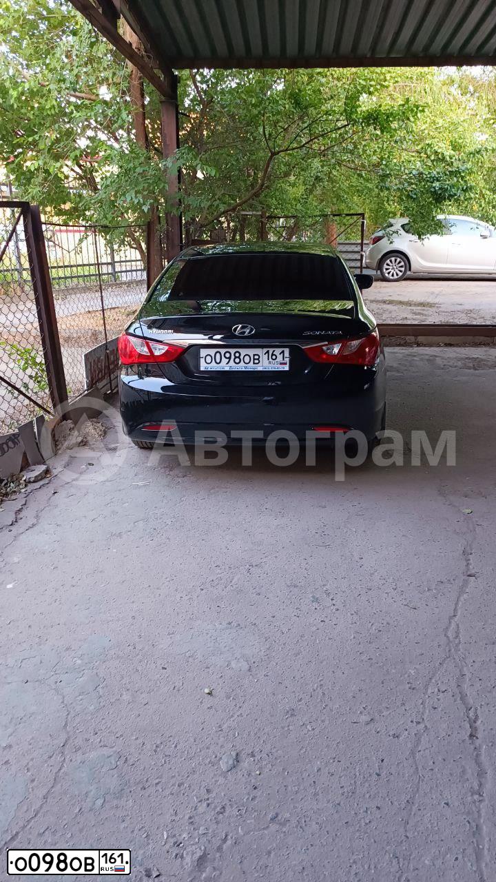 Фото автомобиля HYUNDAI SONATA, 2011 — госномер О098ОВ161. Цвет: ЧЕРНЫЙ